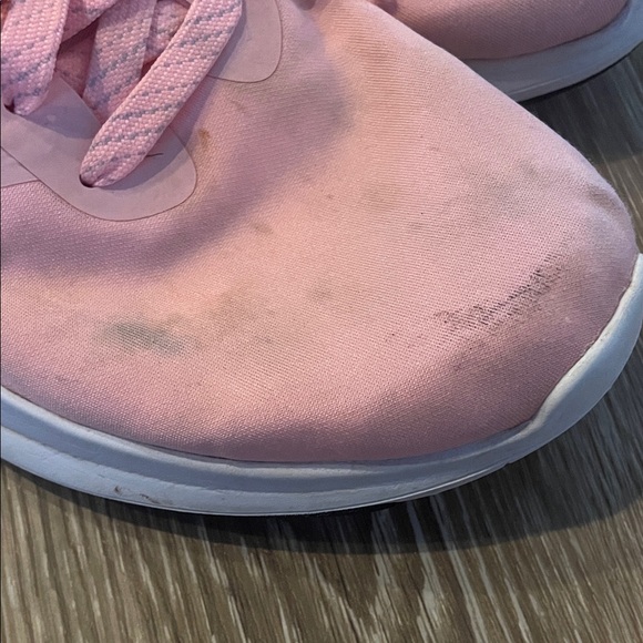 Nike Pink Women's Athletic Shoes - Picture 4 of 10